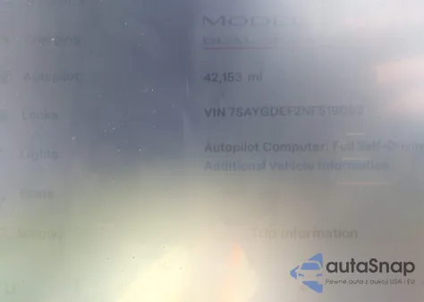 2022 Tesla Model Y Performance Dual Motor All-Wheel Drive z USA, uszkodzony, nr VIN 7SAYGDEF2NF519002